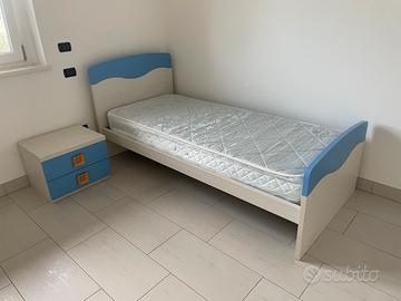 Letto singolo a doghe + comodino