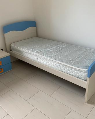 Letto singolo a doghe + comodino