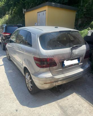 Ricambi Mercedes Classe B200