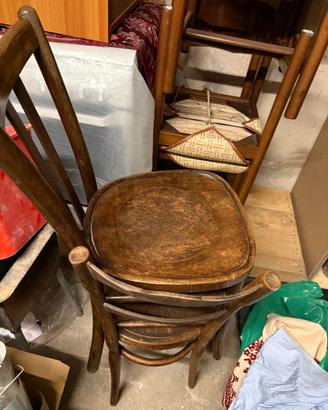 Quattro sedie da cucina e 2 sedie stile bistrot