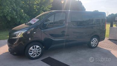 Renault Trafic 2.0 dCi - Minivan 9 POSTI