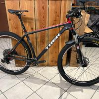 Mtb TREK SUPERFLY 29 in carbonio tg L 1x12