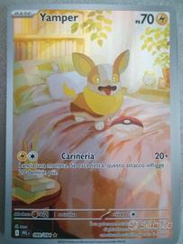 carta Pokemon ultra rara 