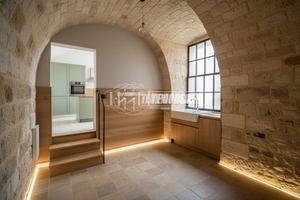 NUOVO PREZZO: Intero stabile da ristrutturare,cent