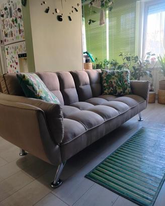 divano tre posti beige 