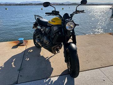 Yamaha XSR 700 - 2016
