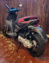 Pezzi Aprilia SR 50 Motard