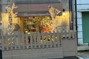 Attività / Licenza di 50 m² con 1 locale a Ferrara