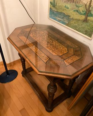Tavolino ottagonale