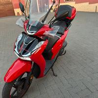 SH 125 2023 ROSSO SPORT