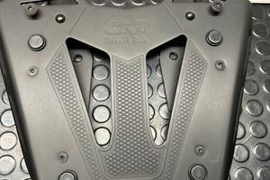 Supporto bauletto tiget 900