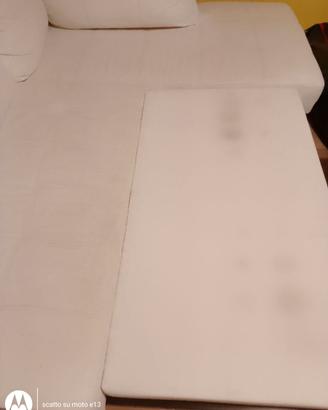 Divano con chaise longue a sinistra