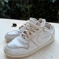 Nike in pelle bianca - n.42
