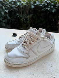 Nike in pelle bianca - n.42