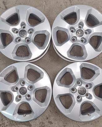 4 Cerchi da 15' in Lega - Gommaffare - Astra Meriv