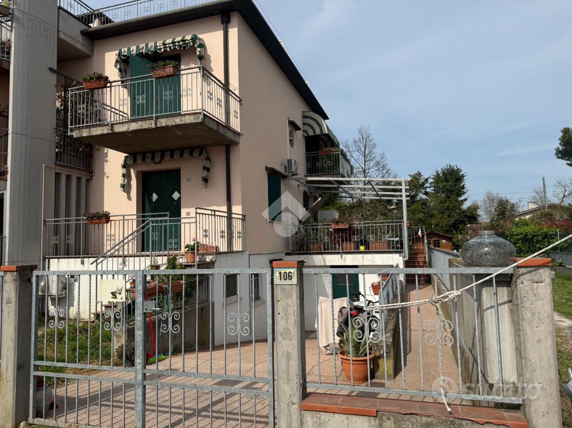VILLA A SCHIERA D'ANGOLO A CESENATICO - Vista 2