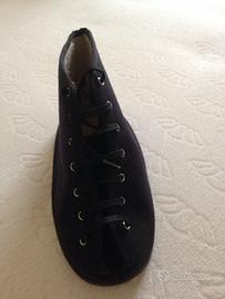 Scarpa ortopedica per frattura piede