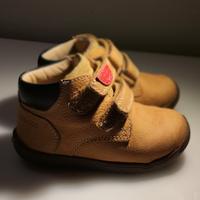 Scarponcini Geox per bambino taglia 21