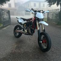 Husqvarna SM 125 Leggere descrizione