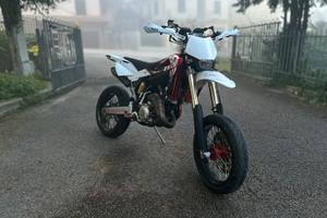 Husqvarna SM 125 Leggere descrizione