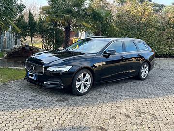 Volvo V90 D3 Momentum