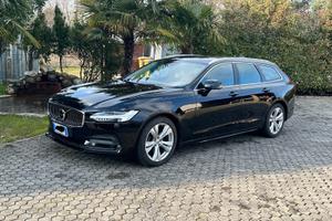 Volvo V90 D3 Momentum