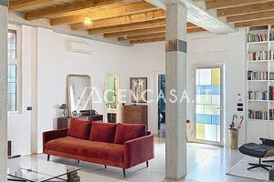 Appartamento di 175 m² con 3 locali a Milano