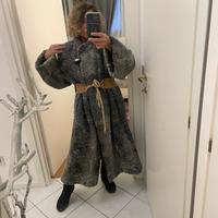 Pelliccia vera di Astrakan grigio naturale