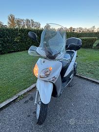 Scooter pronto per una nuova avventura