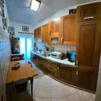 Cucina in ciliegio completa di elettrodomestici 