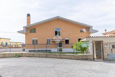 3 LOCALI A GUIDONIA MONTECELIO