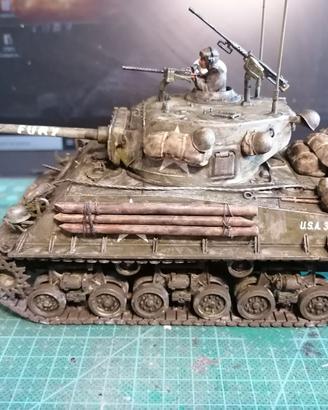 Carro armato USA 1:35 M4A3E8 Sherman film FURY