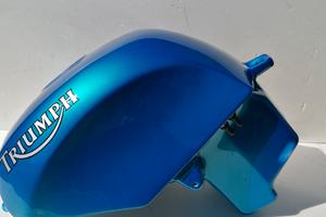 Serbatoio triumph speed triple 955i 