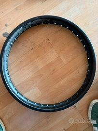 Cerchione Honda cb550 four