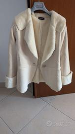 Giacca da donna beige con pelliccia di Denny Rose