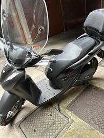 HONDA SH 150 - Sport