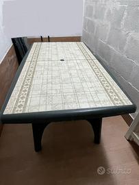 Tavolo da esterno