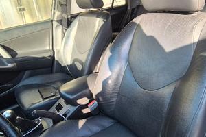 La Toyota RAV4 2.2 D-4D 177 CV Luxury