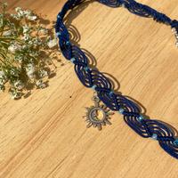 Choker macramè blu artigianale