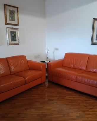divanoletto 2 posti  e divano 3 posti  in PELLE