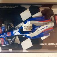 038 - 1/43 MINICHAMPS ARROWS YAMAHA FA 18, D.HILL