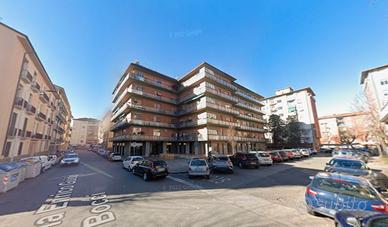 Grazioso QUADRILOCALE in zona Careggi con BALCONI