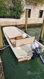 Boston Whaler 15 Sport