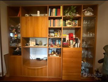 Sala completa con tavolo allungabile e 6 sedie