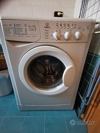Lavatrice indesit modello WIxl 126 -6 kg,