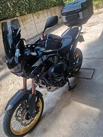 africa twin  adventure  con cambio meccanico 