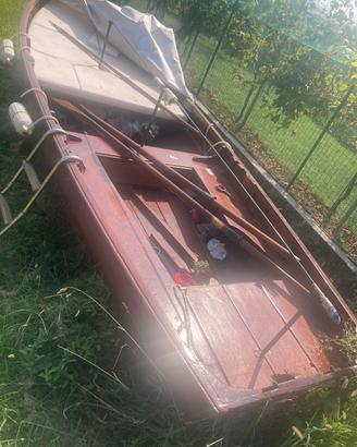 lancia in legno da pesca