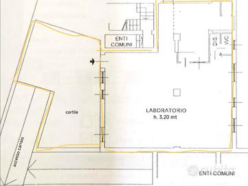 Luminoso laboratorio con ingresso indipendente