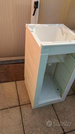 mobile lavatoio in Resina 