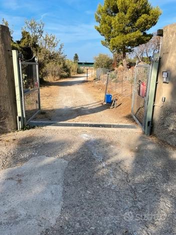 Terreno 7200 mq Cefalù con possibilità magazzino